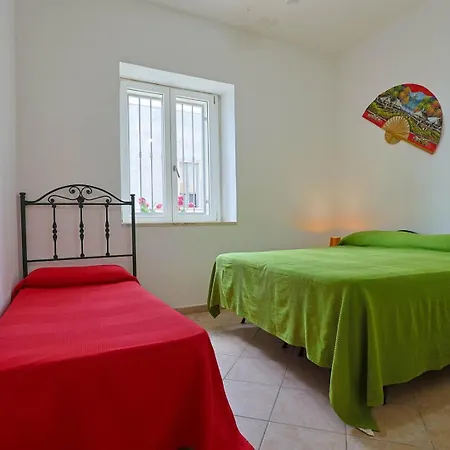 Casa Laura 1 A 20 Mt Dalla Di Holiday home *