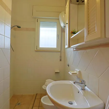 Casa Laura 2 A 20 Mt Dalla Di